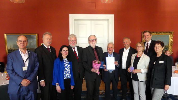 v.l.: Thomas Jörg Lenné, Heinz Leymann, Doreen Blume, Stephan Albani (MdB), Wilfried Grunau, Hans-Jürgen Pluta, Mathias Stein (MdB), Dr. Magarete Löffler, Michael Breilmann (MdB)